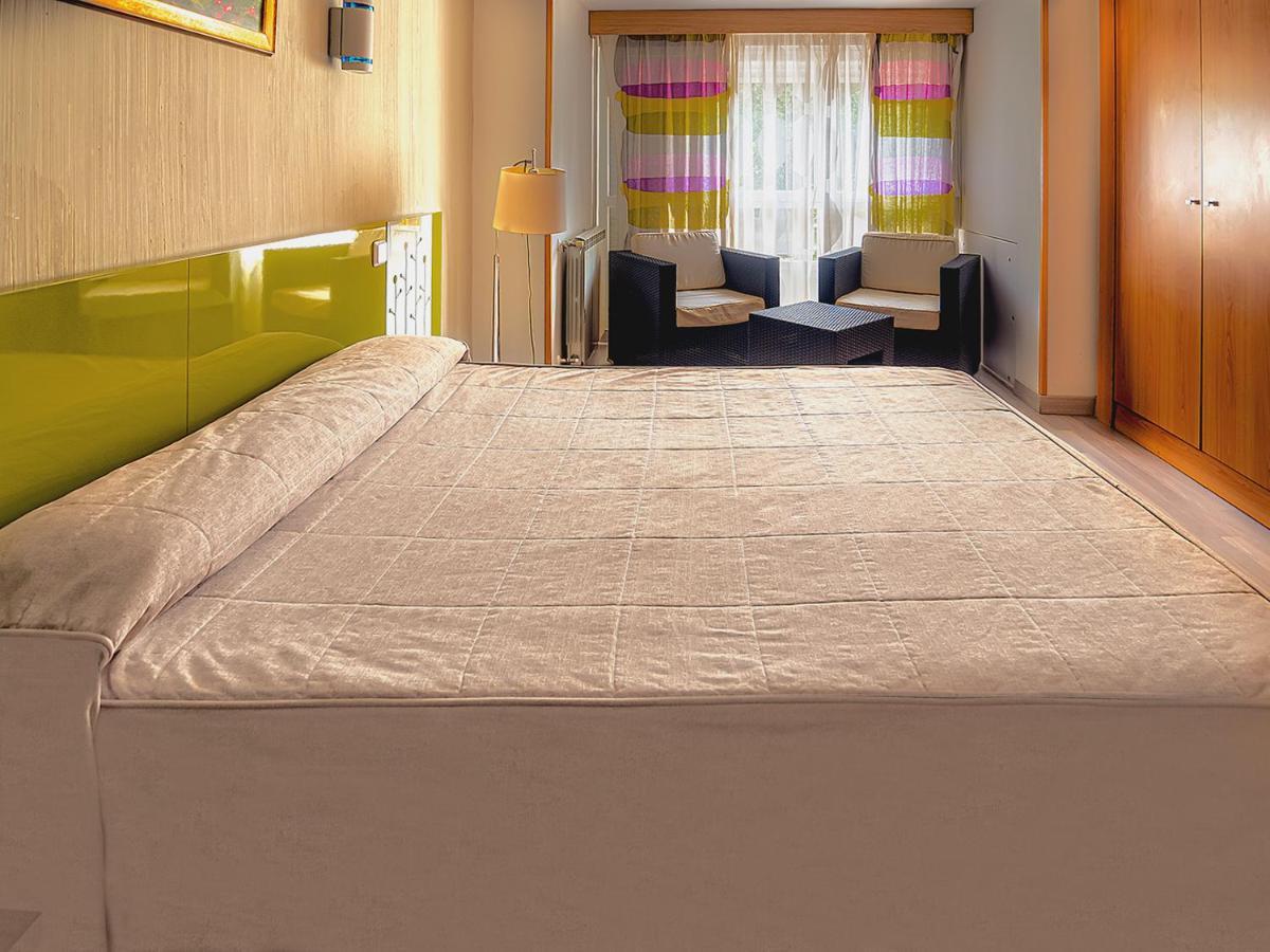 Hostal Real Aranjuez Esterno foto