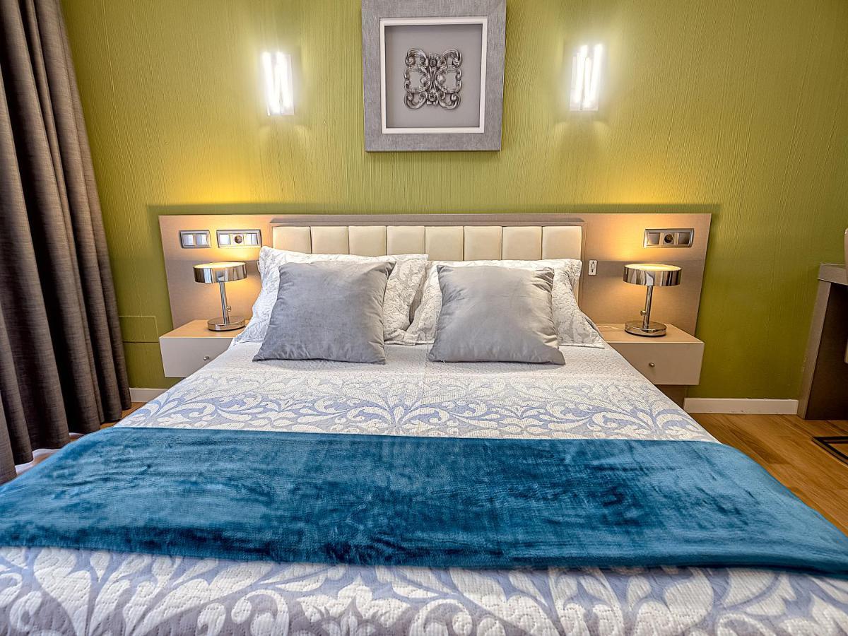 Hostal Real Aranjuez Esterno foto