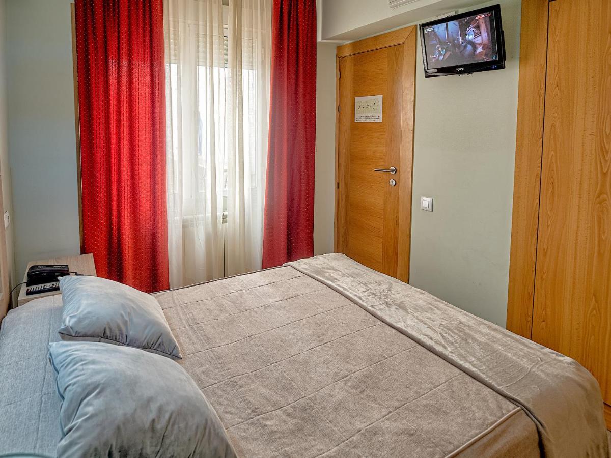 Hostal Real Aranjuez Esterno foto