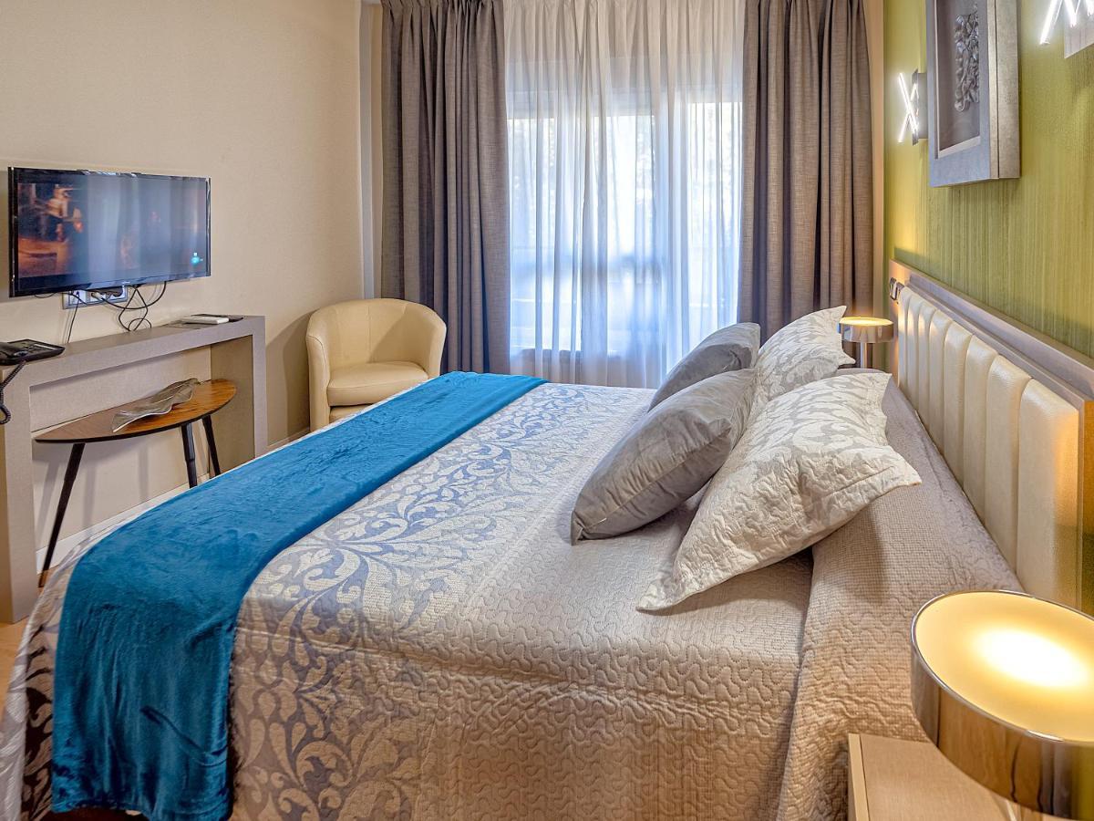 Hostal Real Aranjuez Esterno foto