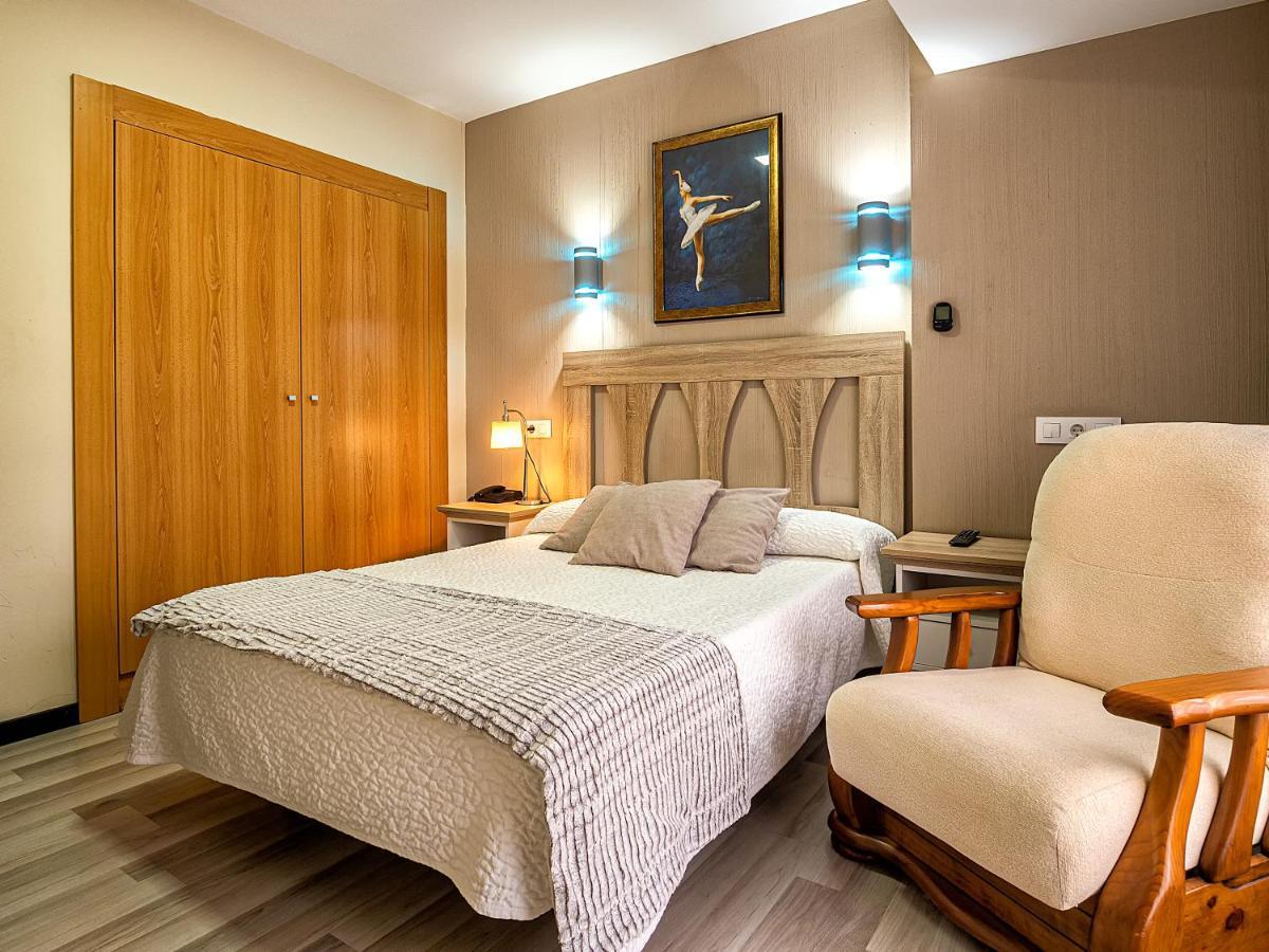 Hostal Real Aranjuez Esterno foto